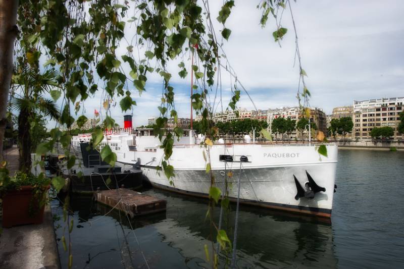 Organisation de brunch sur un yacht parisien