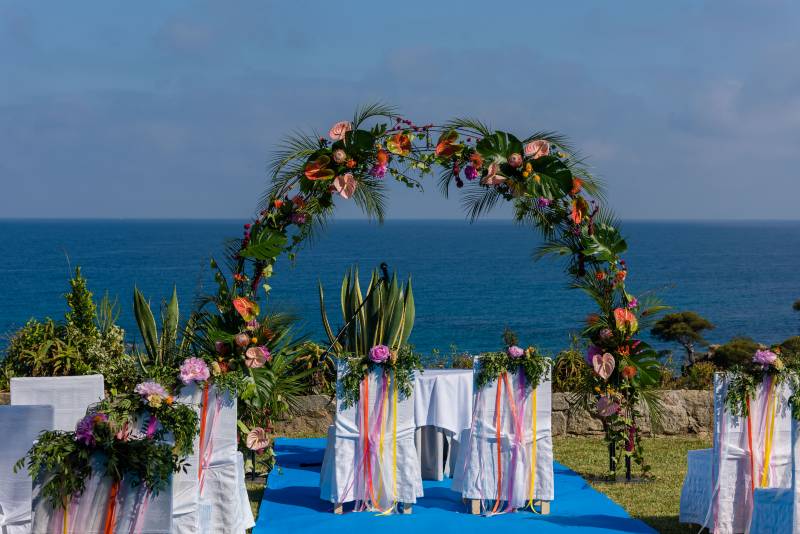 Cérémonie de mariage laïque sur la Costa Brava en Espagne